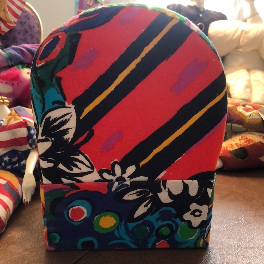 POUPEE MILLET DOLL with Matching Chair EC - Picture 10 of 11